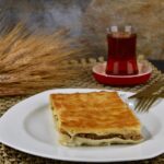 عجينة ماء باللحم المفروم
