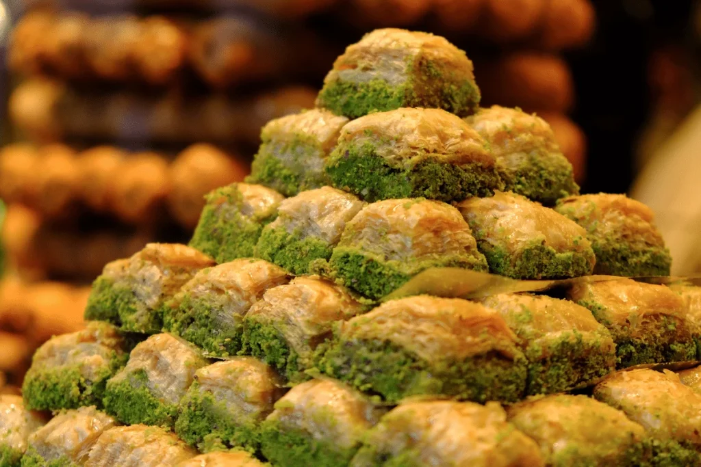 Baklava Kaç Gün Taze Kalır? Nasıl Saklanmalıdır?