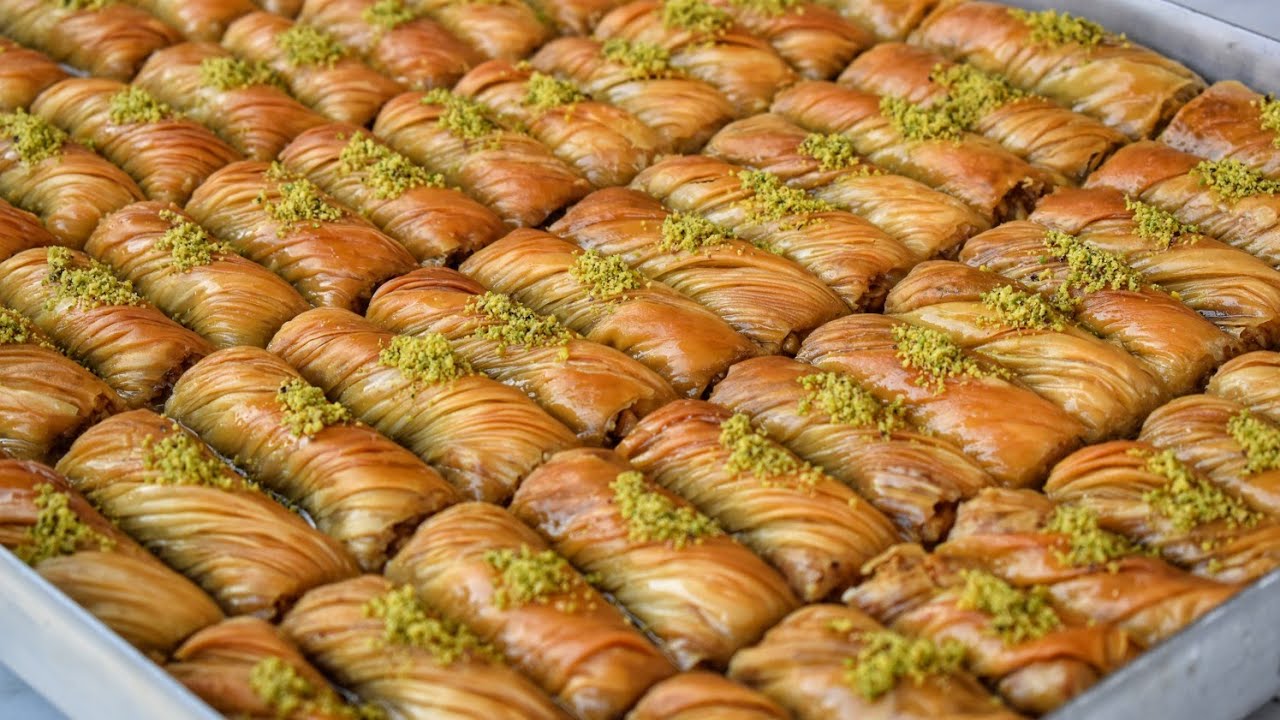 Büzme Baklava Hamuru Nasıl Açılır? Adım Adım Anlatım